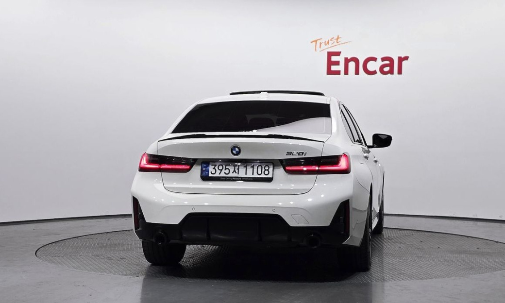 BMW 3-Series 320i M Sport, 2024