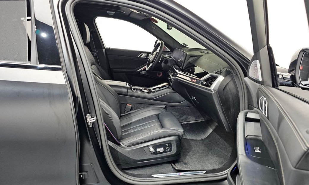 BMW X6 xDrive40i M Sport, 2025