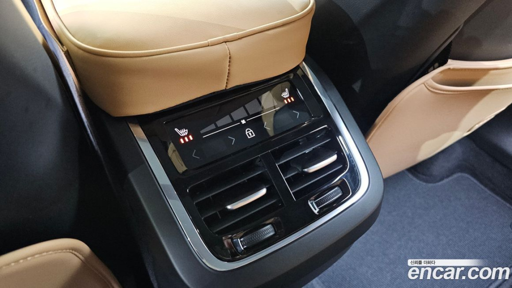 Volvo XC60 B5 Ultimate Bright, 2024
