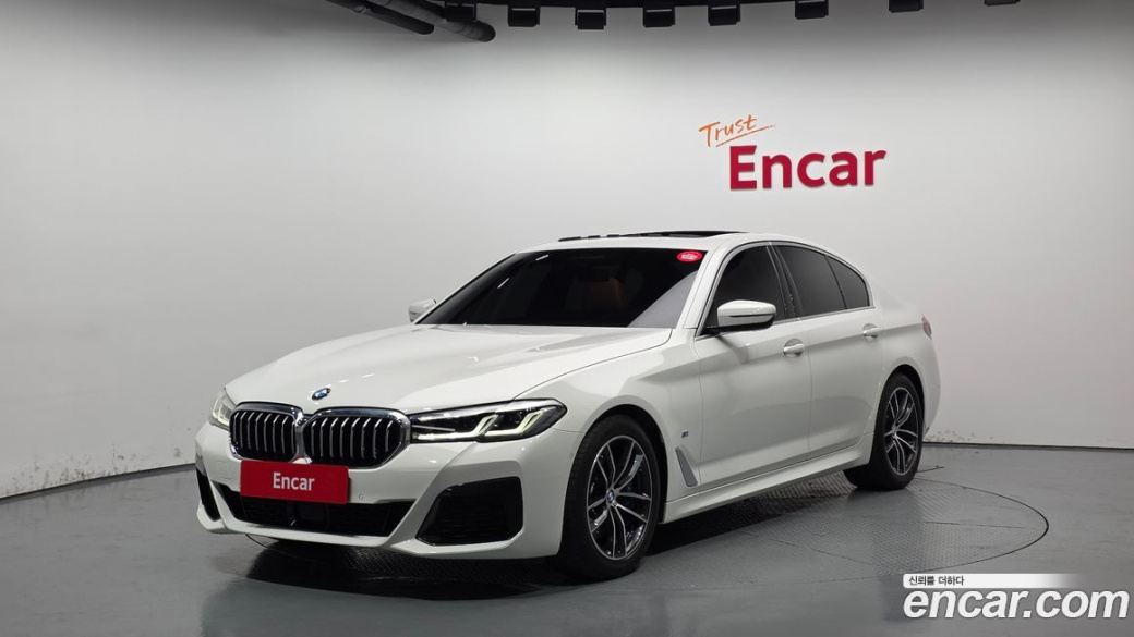BMW 5-Series 520i M Sport, 2022