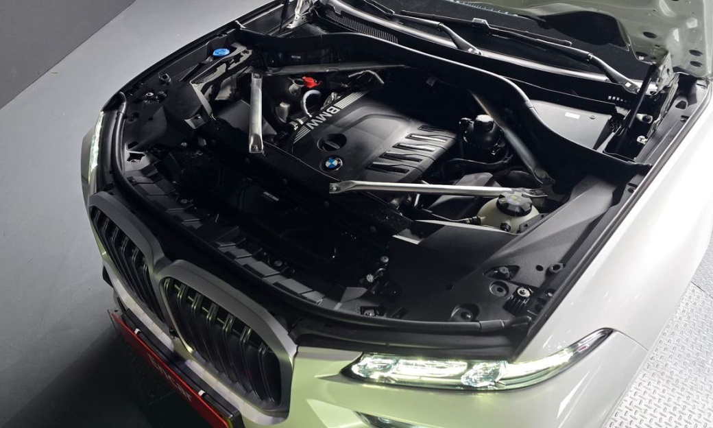 BMW X7 xDrive 40d Design Pure Excellence 7-Seater, 2025