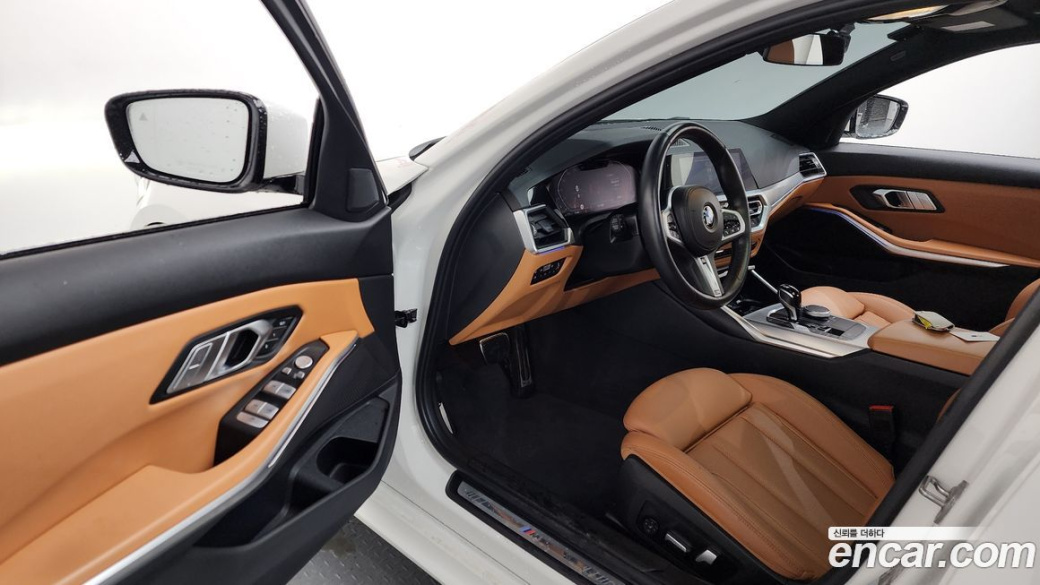 BMW 3-Series 320i M Sport, 2022
