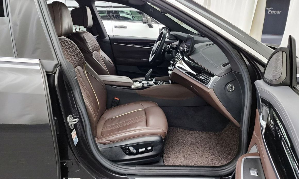 BMW Gran Turismo 640i xDrive M Sport, 2022