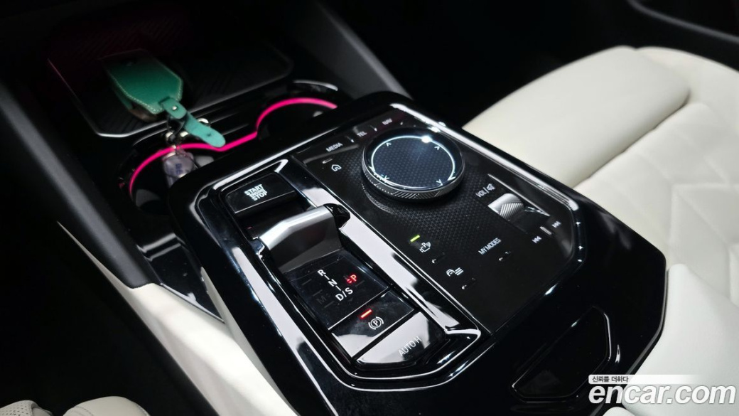 BMW 5-Series 520i M Sport, 2025