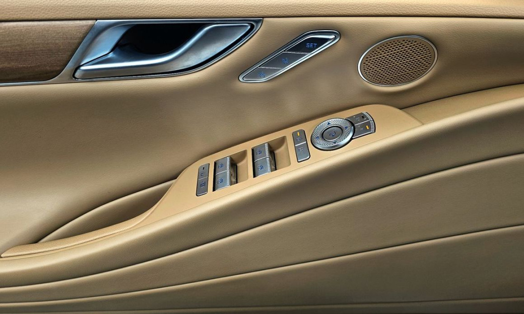 Genesis G80 Gasoline 2.5 Turbo AWD, 2025
