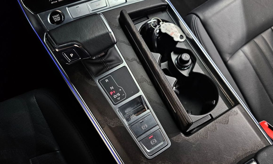 Audi A6 45 TFSI Quattro Premium, 2022