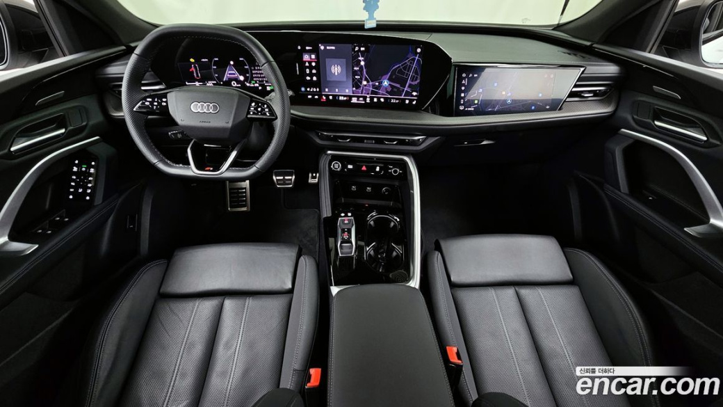 Audi Q5 40 TDI Quattro S Line Black Edition, 2025