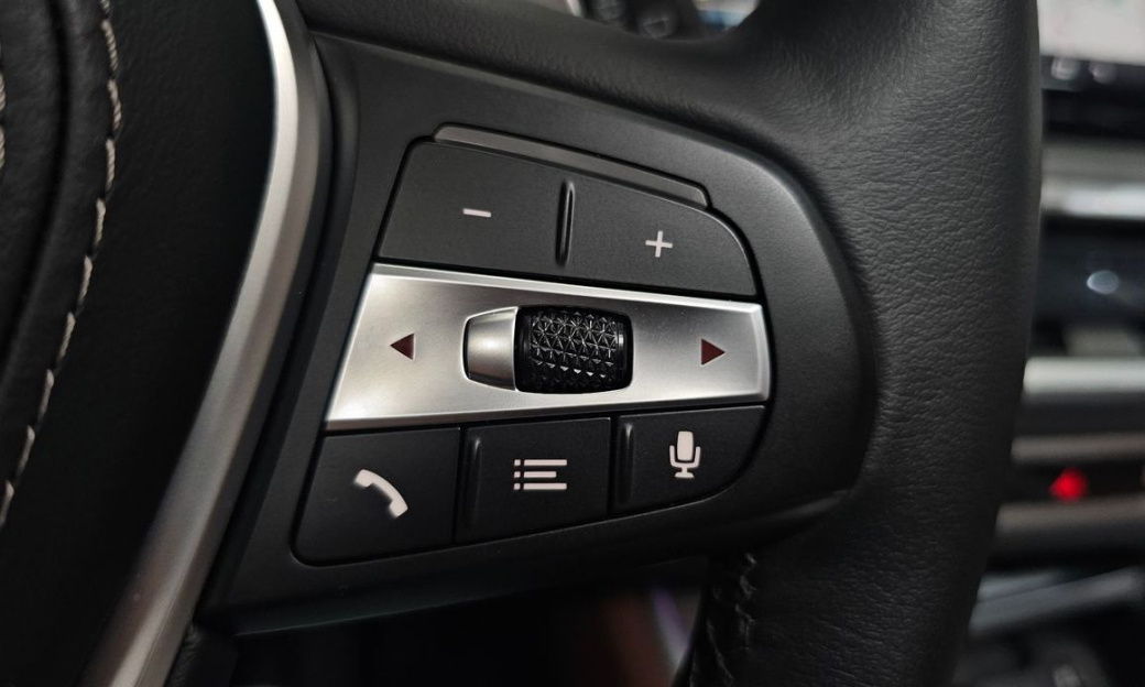 BMW X5 xDrive 40i xLine, 2024
