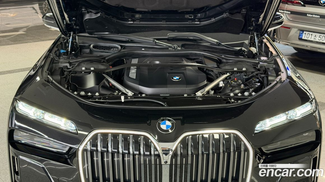 BMW 7-Series 740i xDrive M Sport, 2025