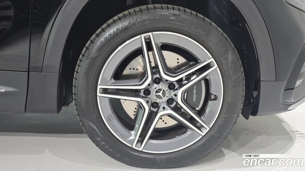 Mercedes-Benz GLB-Class GLB250 4MATIC, 2026