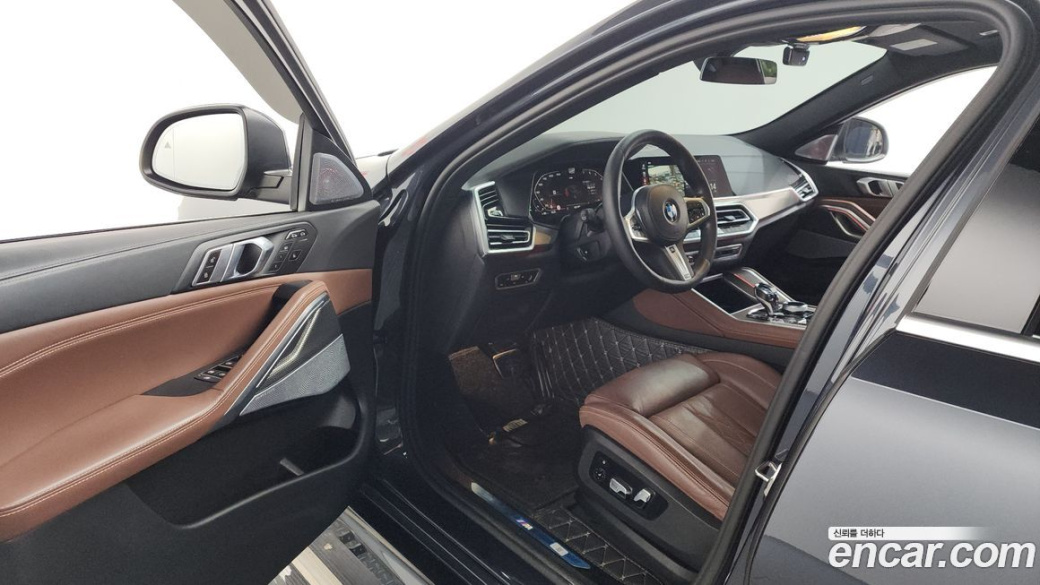 BMW X6 xDrive40i M Sport, 2022