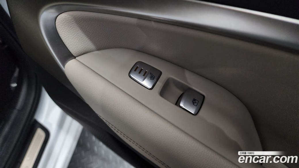 Genesis G70 Gasoline 2.0T 4WD, 2023