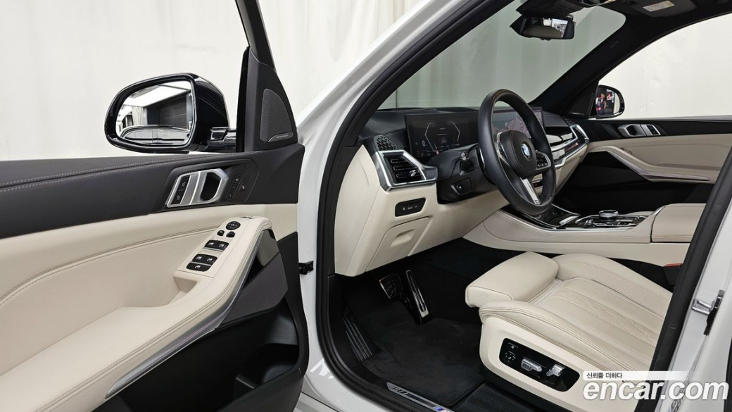BMW X5 xDrive 40i M Sport, 2025