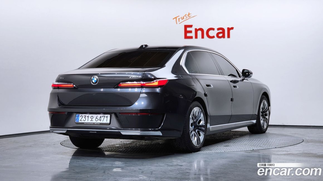 BMW 7-Series 740i sDrive Design Pure Excellence, 2023