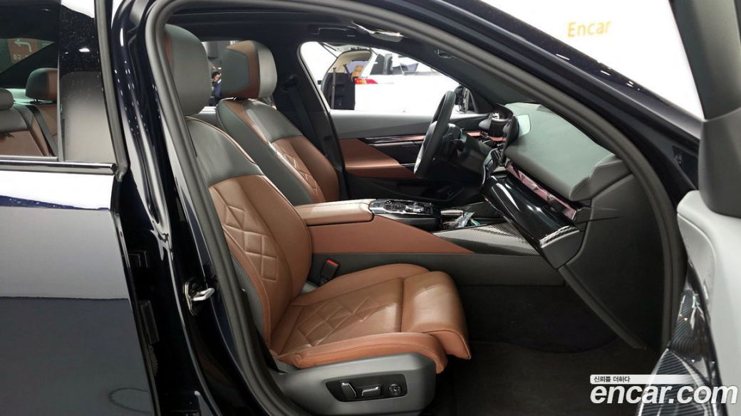 BMW 5-Series 530i xDrive M Sport, 2025