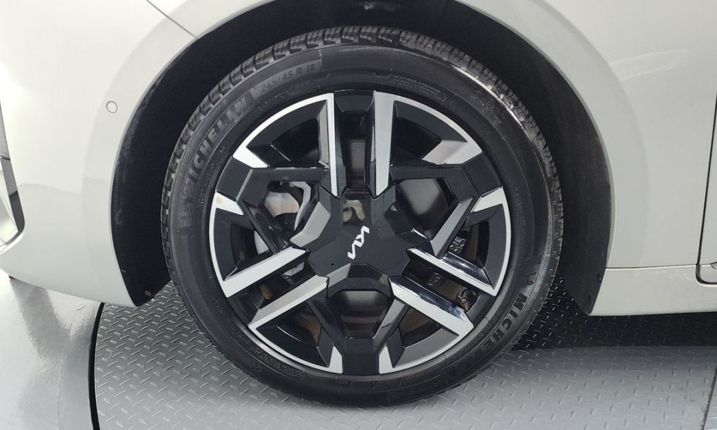 Kia K8 2.5 Gasoline 2WD, 2025