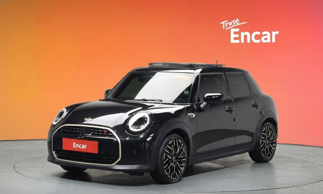Mini Cooper 5 Door Favoured, 2025