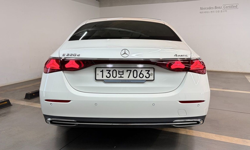 Mercedes-Benz E-Class E220d 4MATIC Exclusive, 2024