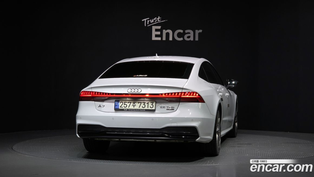Audi A7 55 TFSI Quattro Premium, 2022