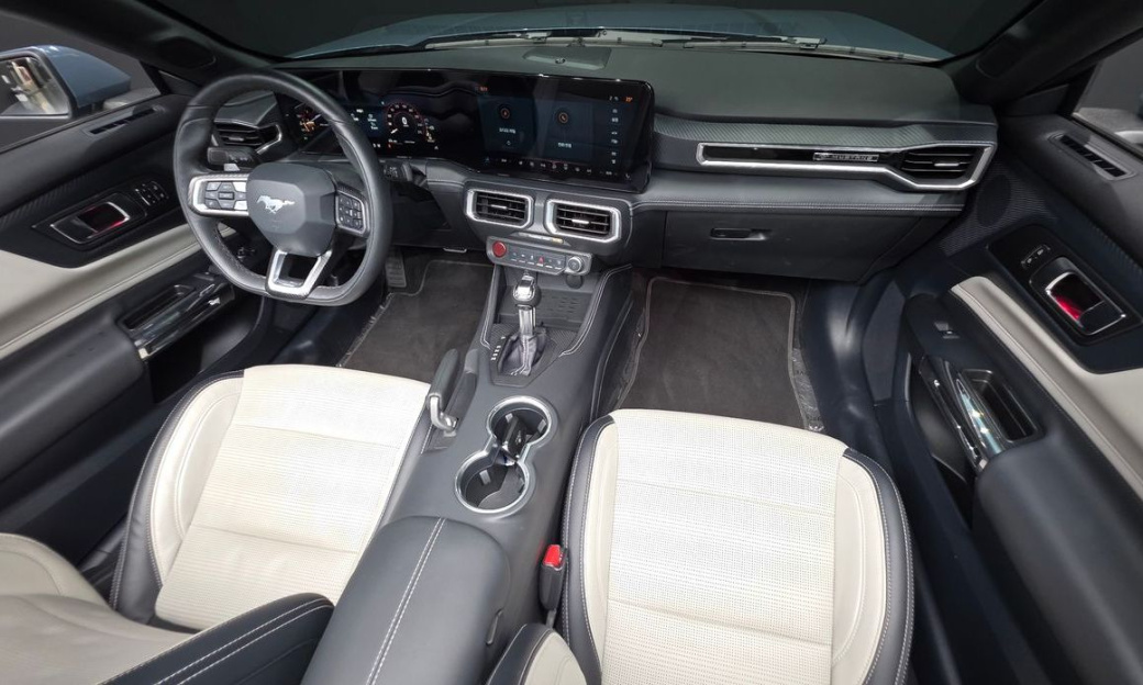 Ford Mustang 2.3 Ecoboost Premium Convertible, 2024