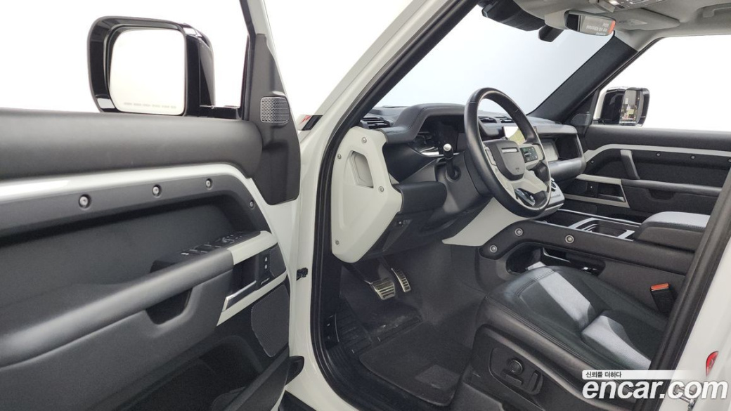 Land Rover Defender 110 D300 HSE, 2023