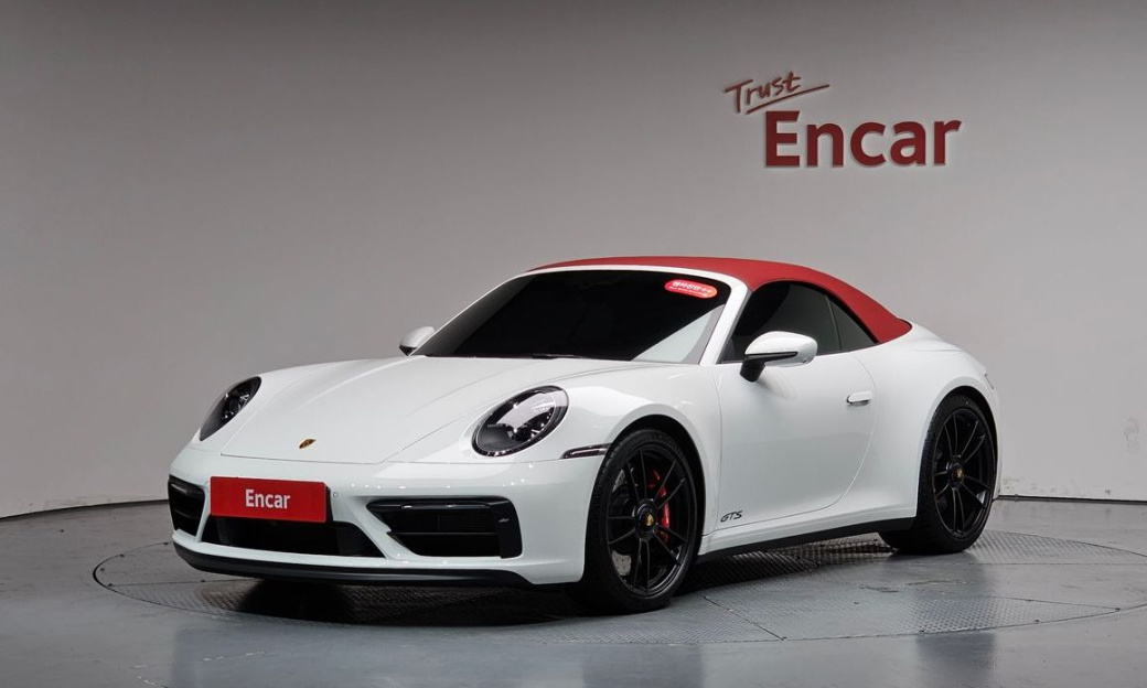 Porsche 911 Carrera 4 GTS Cabriolet, 2024
