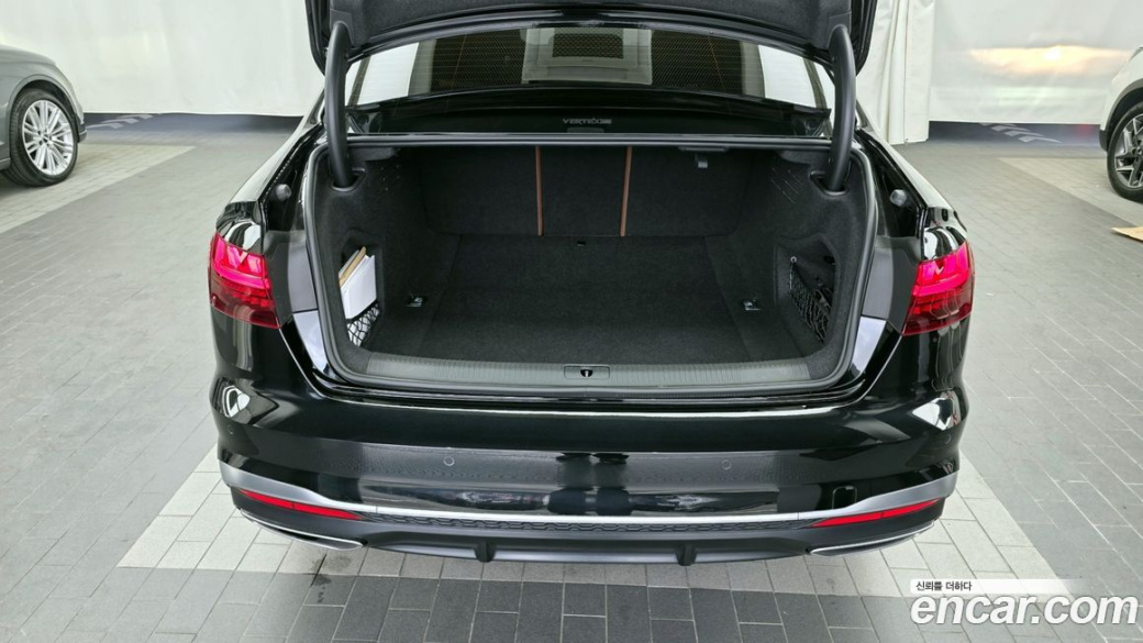 Audi A4 40 TFSI Premium, 2023