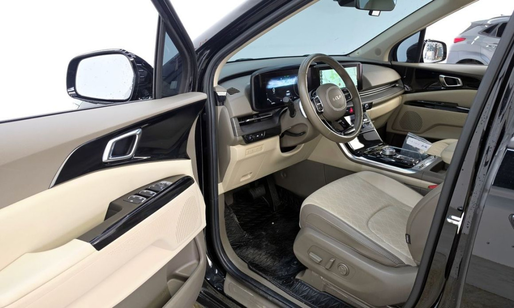 Kia Carnival 9-Seater Noblesse, 2023