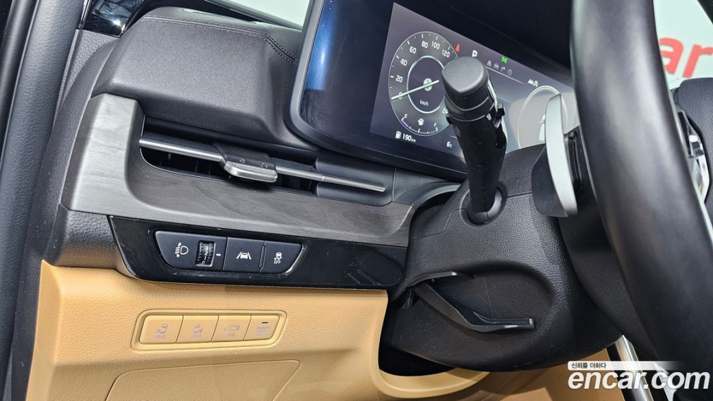 Kia Carnival 9-Seater Signature, 2023