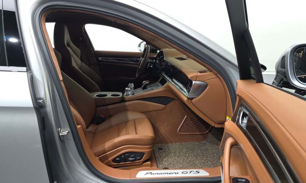 Porsche Panamera 4.0 GTS, 2024
