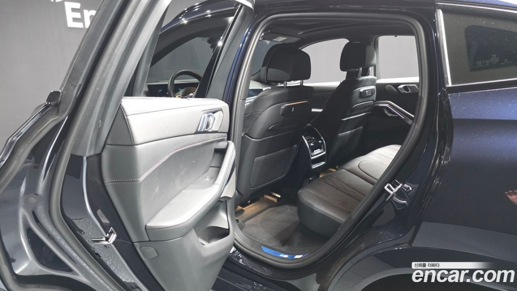 BMW X6 xDrive40d M Sport Pro, 2025