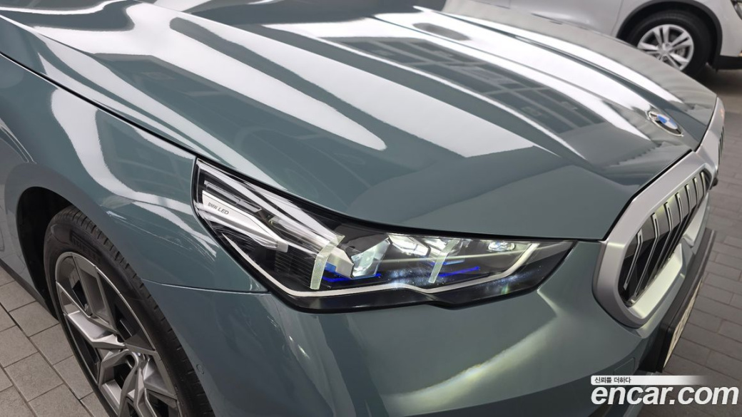 BMW 5-Series 520i, 2024