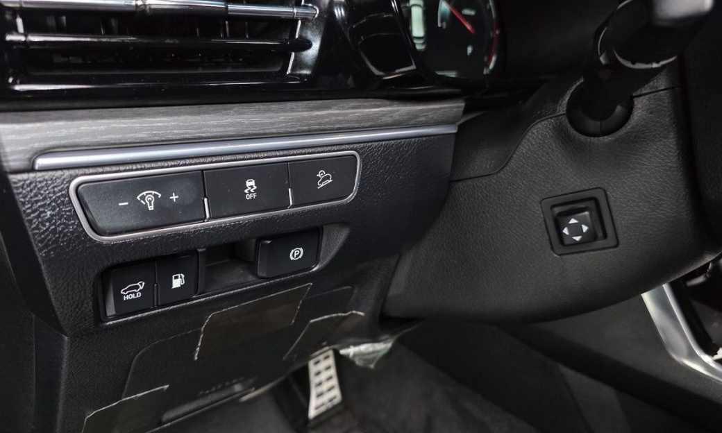 Kia Mohave Diesel 3.0 4WD 7-Seater, 2022