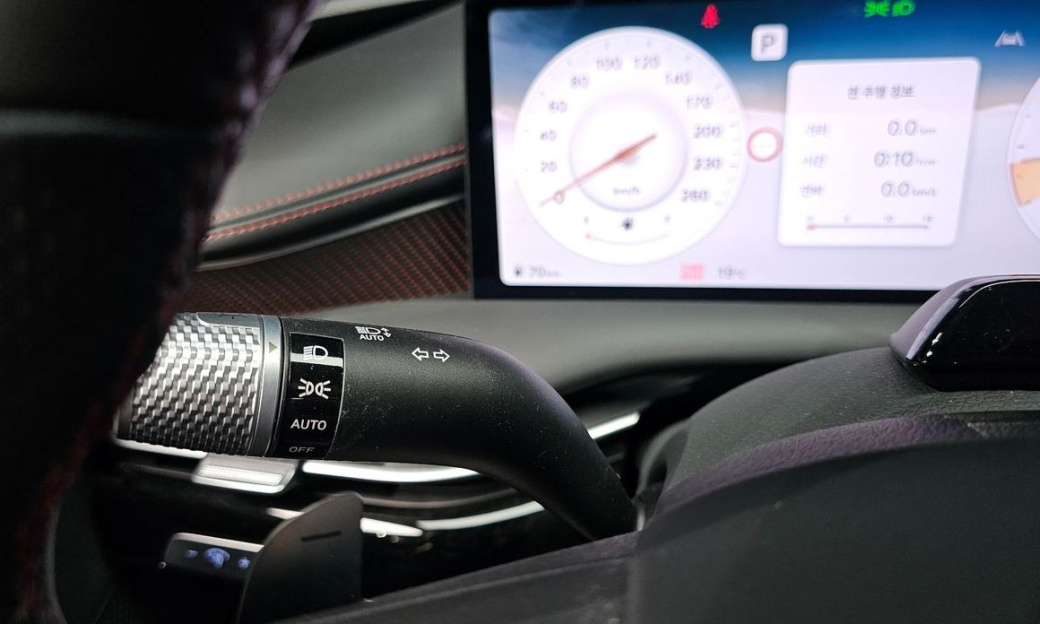 Genesis G80 Gasoline 2.5 Turbo AWD, 2025