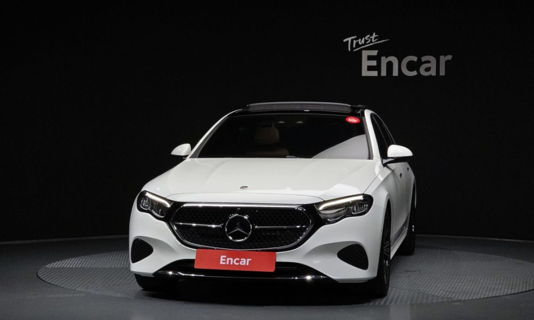 Mercedes-Benz E-Class E200 Avantgarde, 2025
