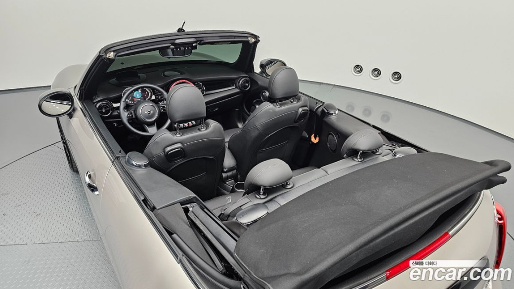 Mini Cooper Convertible Classic, 2024