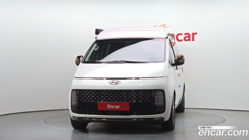 Hyundai Staria 2WD Camping Car, 2024