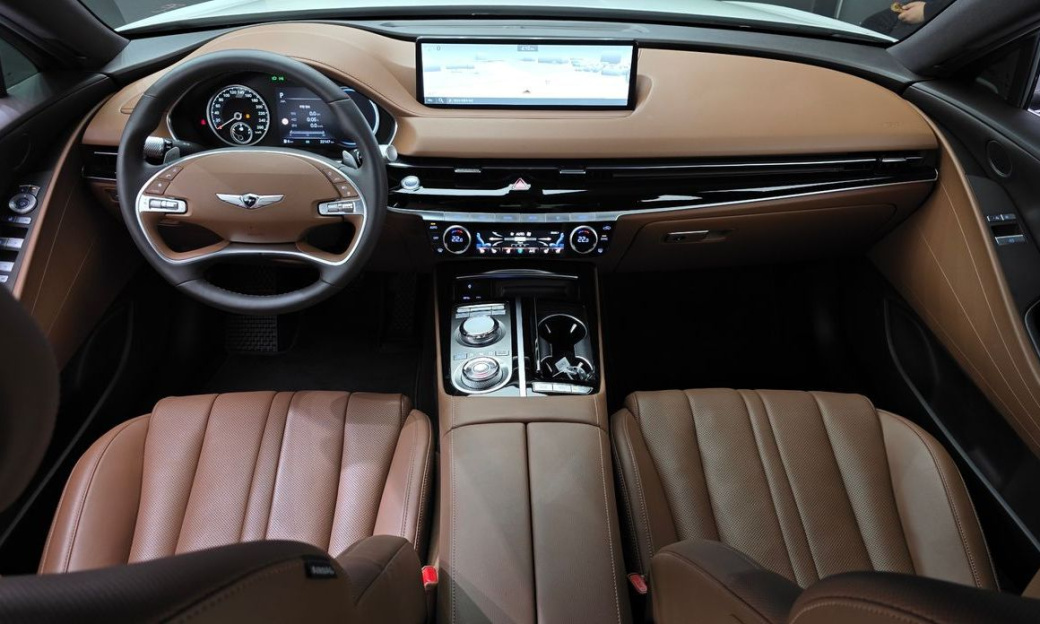 Genesis G80 Gasoline 2.5 Turbo 2WD, 2024