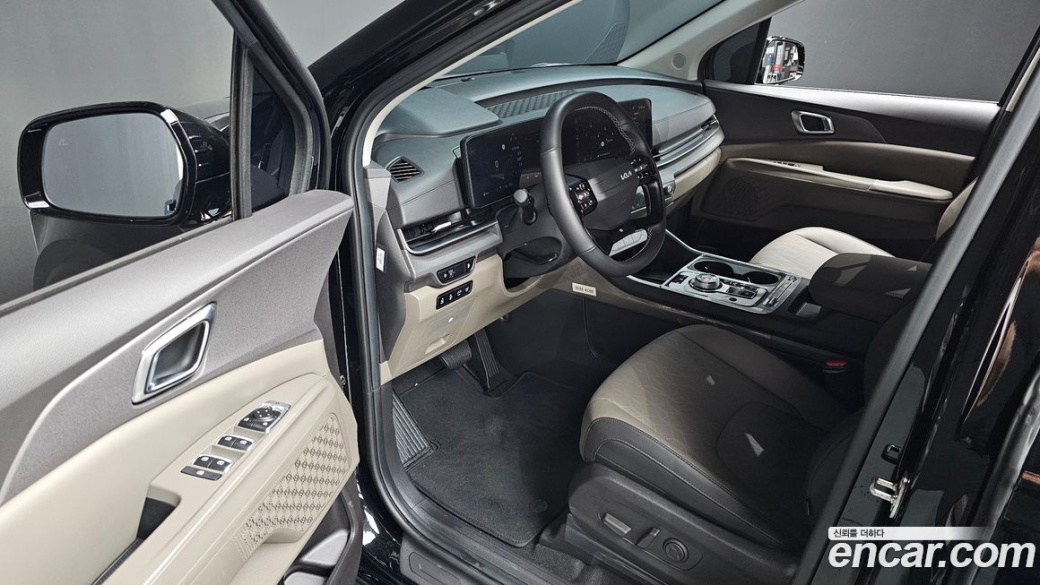Kia Carnival 9-Seater Noblesse, 2025