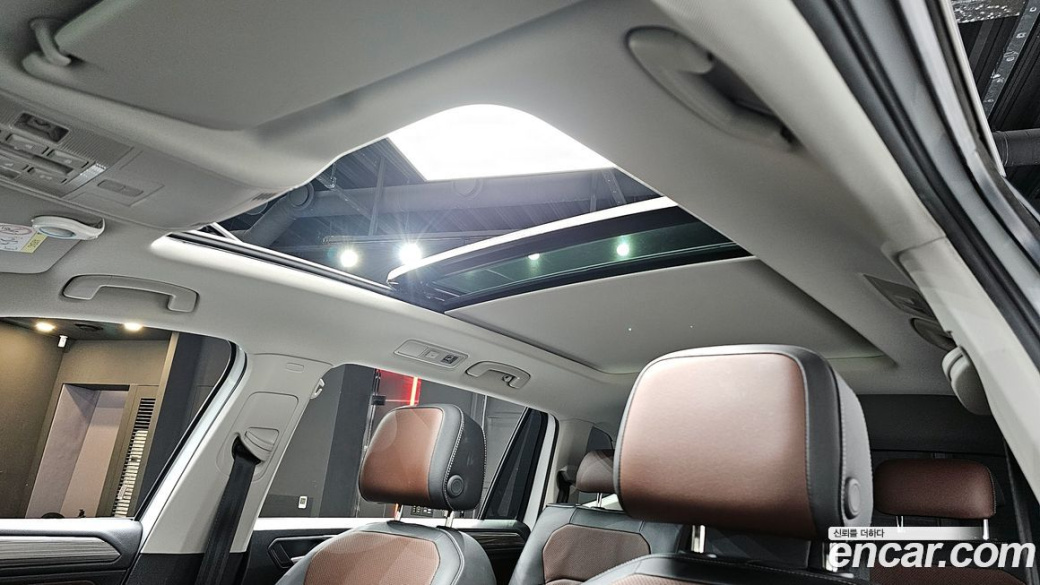 Volkswagen Tiguan 2.0 TSI Prestige, 2023