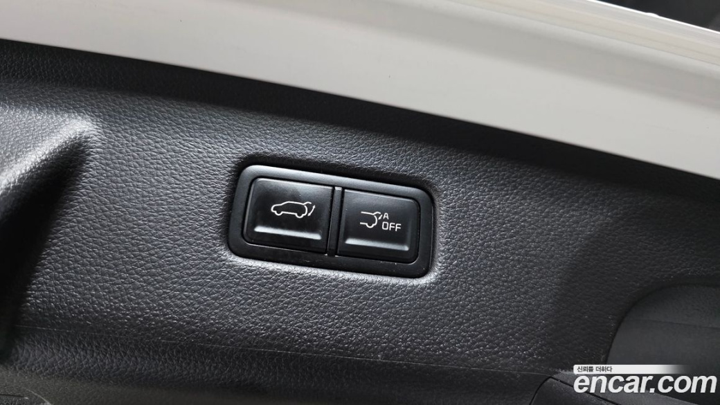 Kia Carnival 7-Seater Signature, 2023