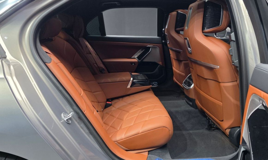 BMW 7-Series 740i xDrive M Sport Limited, 2025
