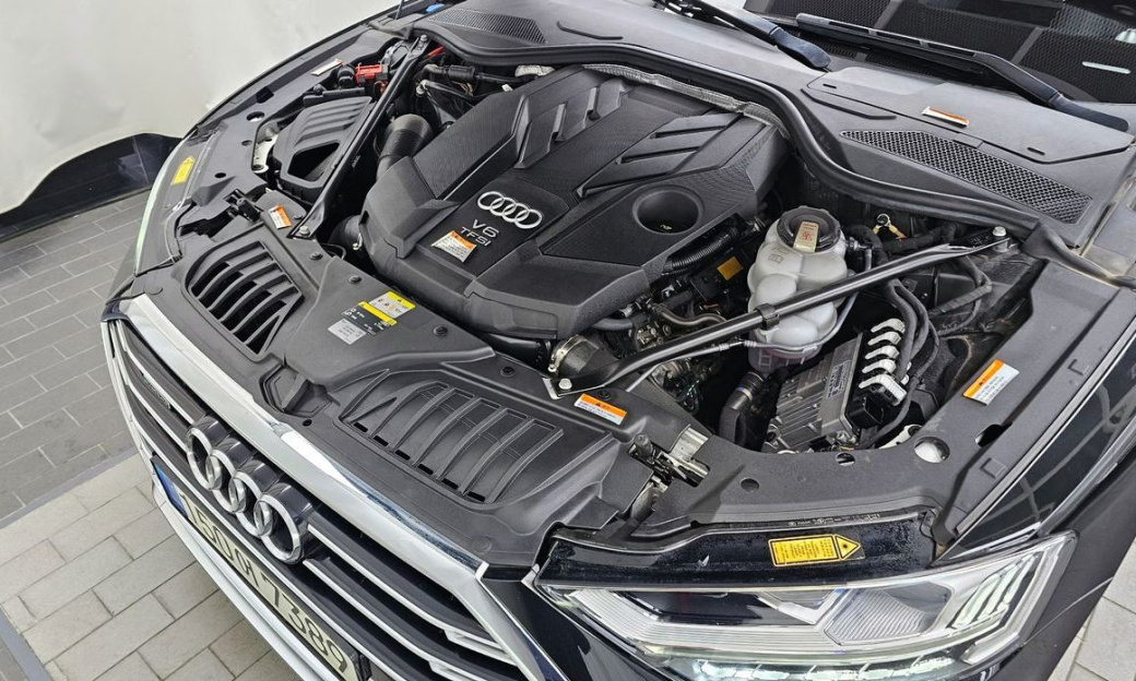 Audi A8 55 TFSI Quattro LWB, 2021