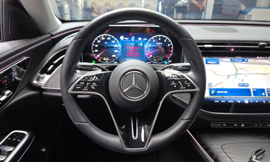 Mercedes-Benz E-Class E200 Avantgarde, 2024