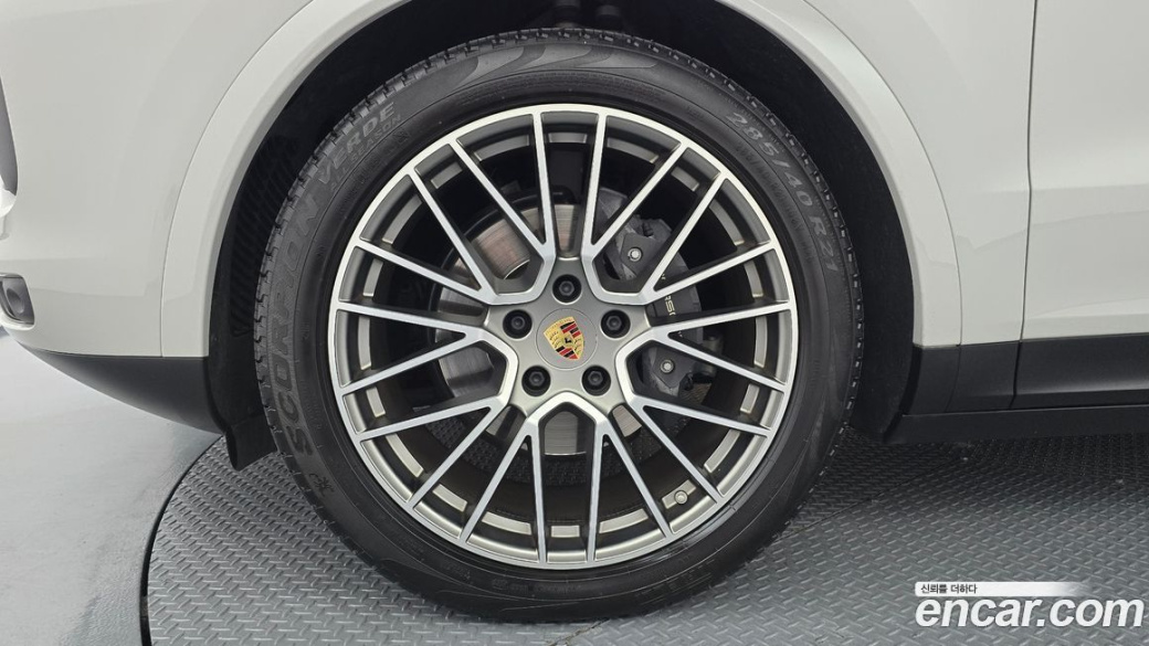 Porsche Cayenne 3.0 PLATINUM EDITION, 2022