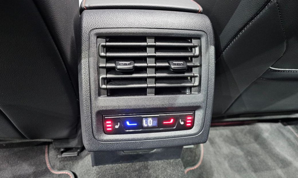 Volkswagen Golf 2.0 GTI, 2025