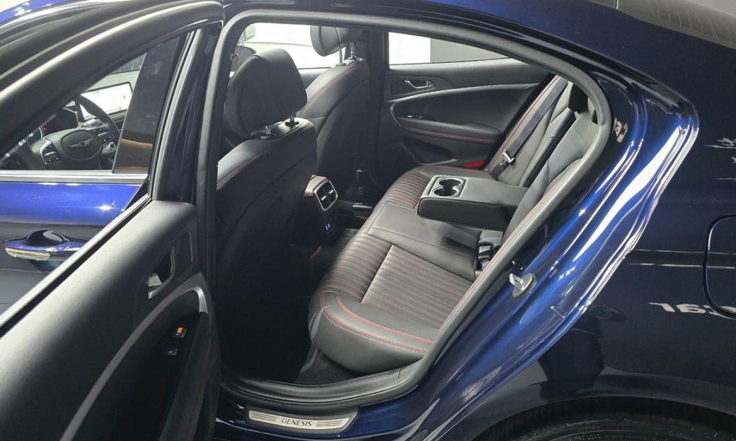 Genesis G70 Gasoline 2.5T 2WD, 2024