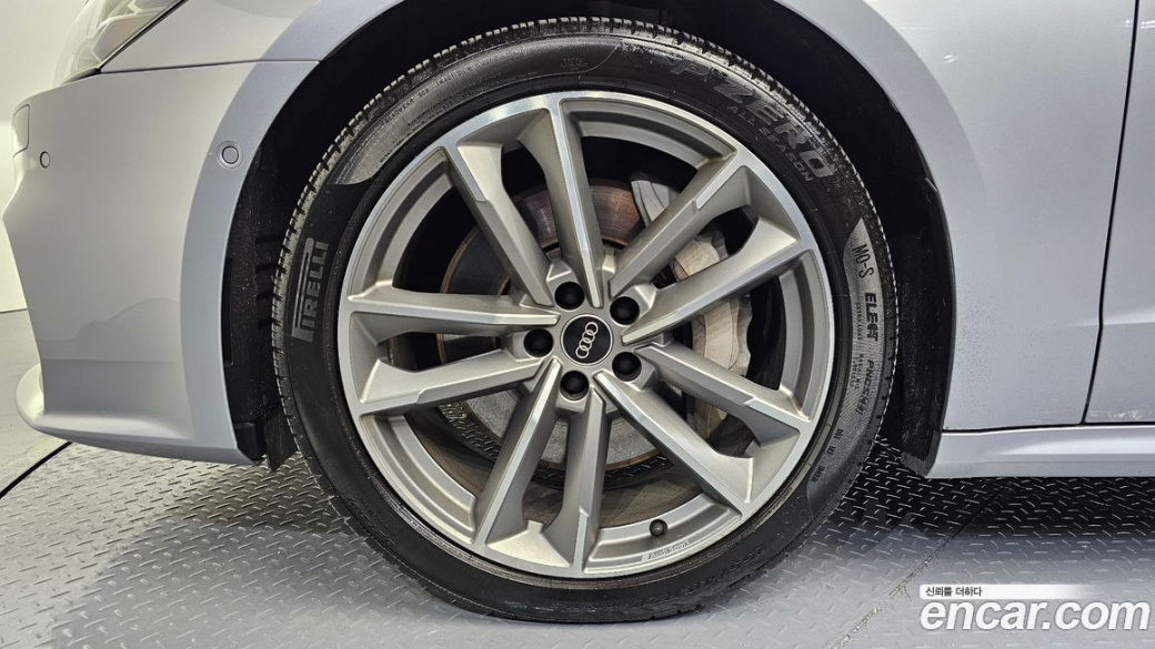 Audi A7 55 TFSI Quattro Premium, 2022
