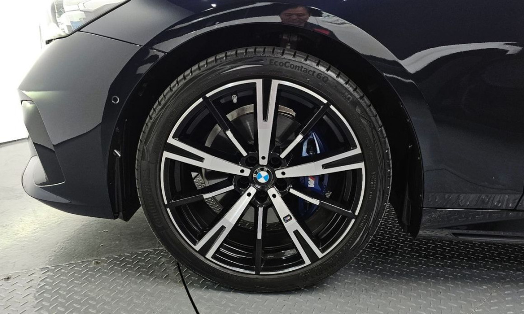 BMW 5-Series 530i xDrive M Sport, 2025