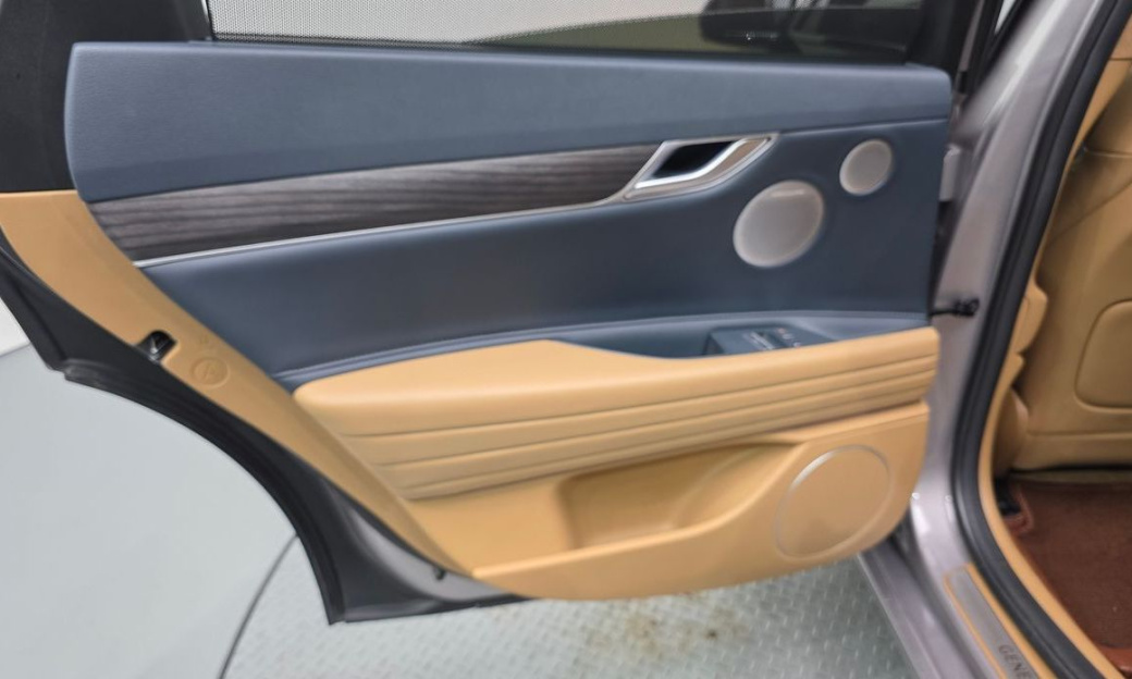 Genesis G80 Gasoline 2.5 Turbo AWD, 2026